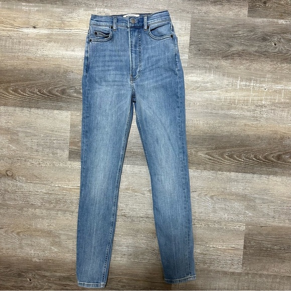 Reformation Jeans Ultra High & Skinny Cyprus Wash Jeans Size 23 - Picture 1 of 7
